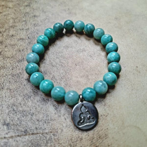 Bracelet, pierres amazonite du Pérou  (8mm), de qualité AA, et bijou en argent