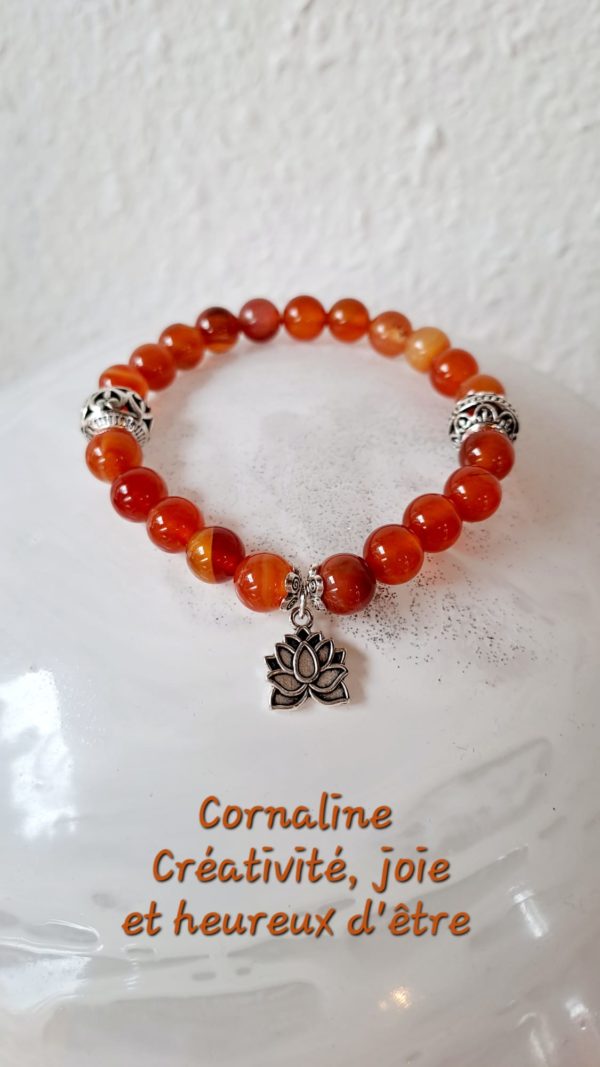 Bracelet de pierres semi-précieuses de cornaline (qualité AA)- 8 mm et séparateur et bijou argent